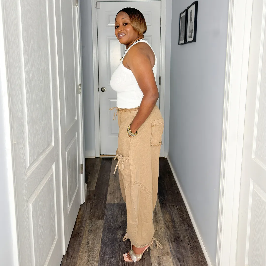 'Falyn' Relaxed Cargo Denim Pants | Brown
