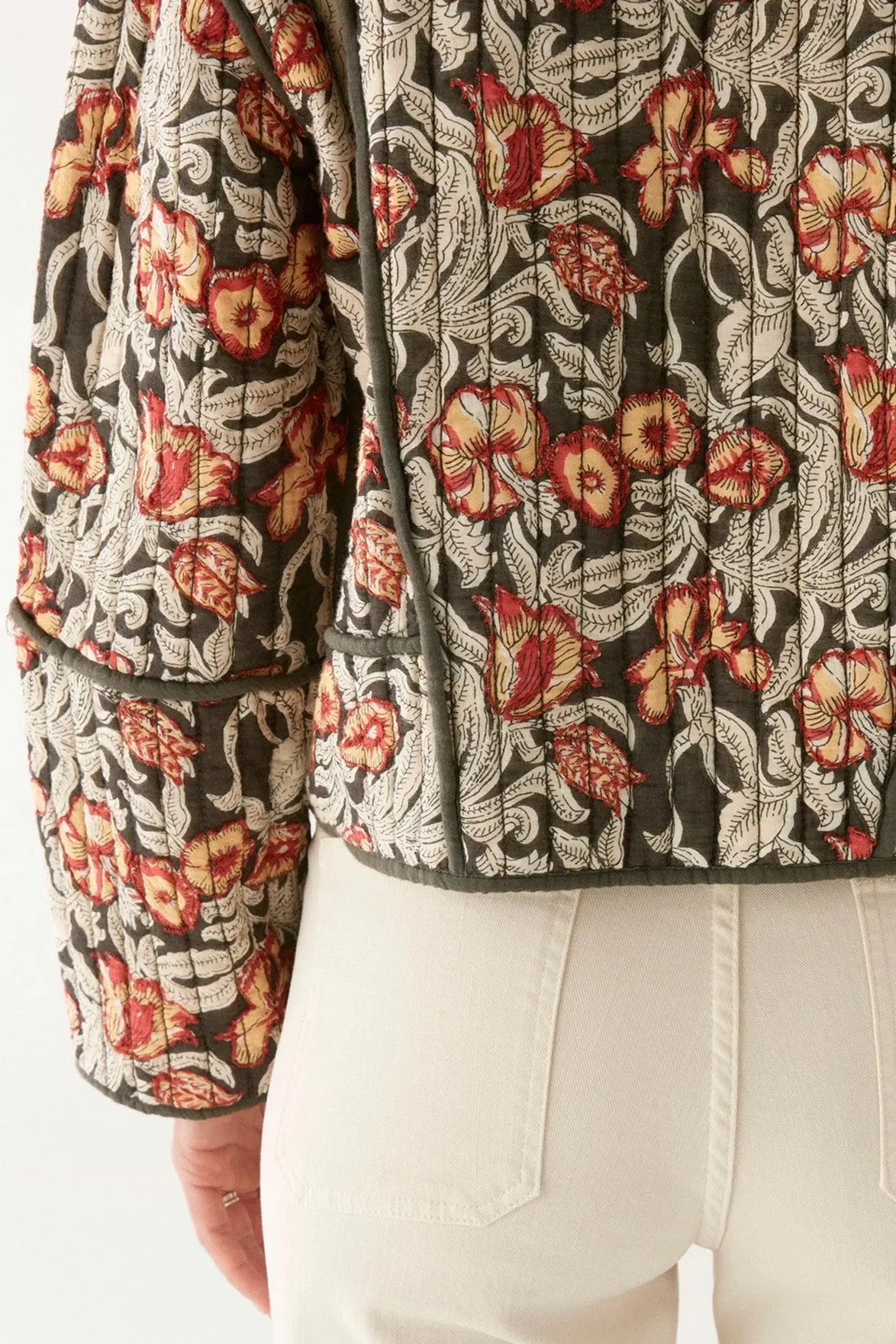 Maison Hotel Tadeo Pia Colada Jacket
