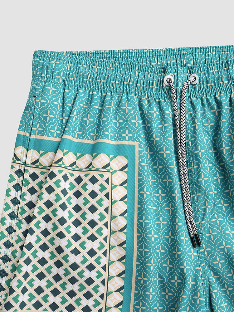 Men's Retro Style Lightweight Print Patchwork Drawstring Board Shorts